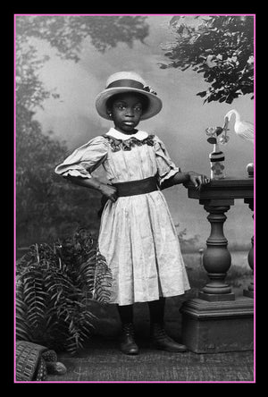 Fotógrafas Luso-Afro-Brasileiras vol. 7 - Rosângela Rennó (Texto: Ana Maria Mauad)